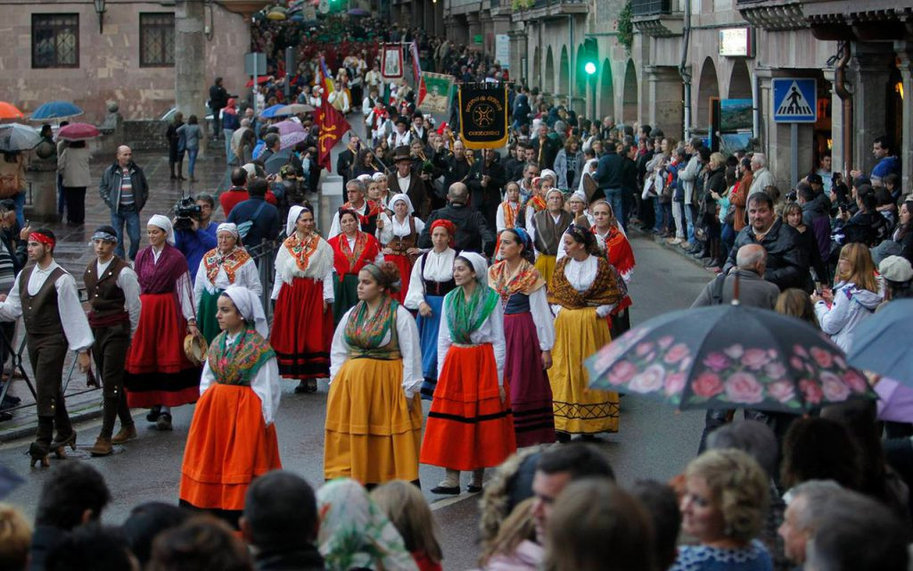 La XXVII Fiesta del Orujo en Potes reunirá este fin de semana a miles