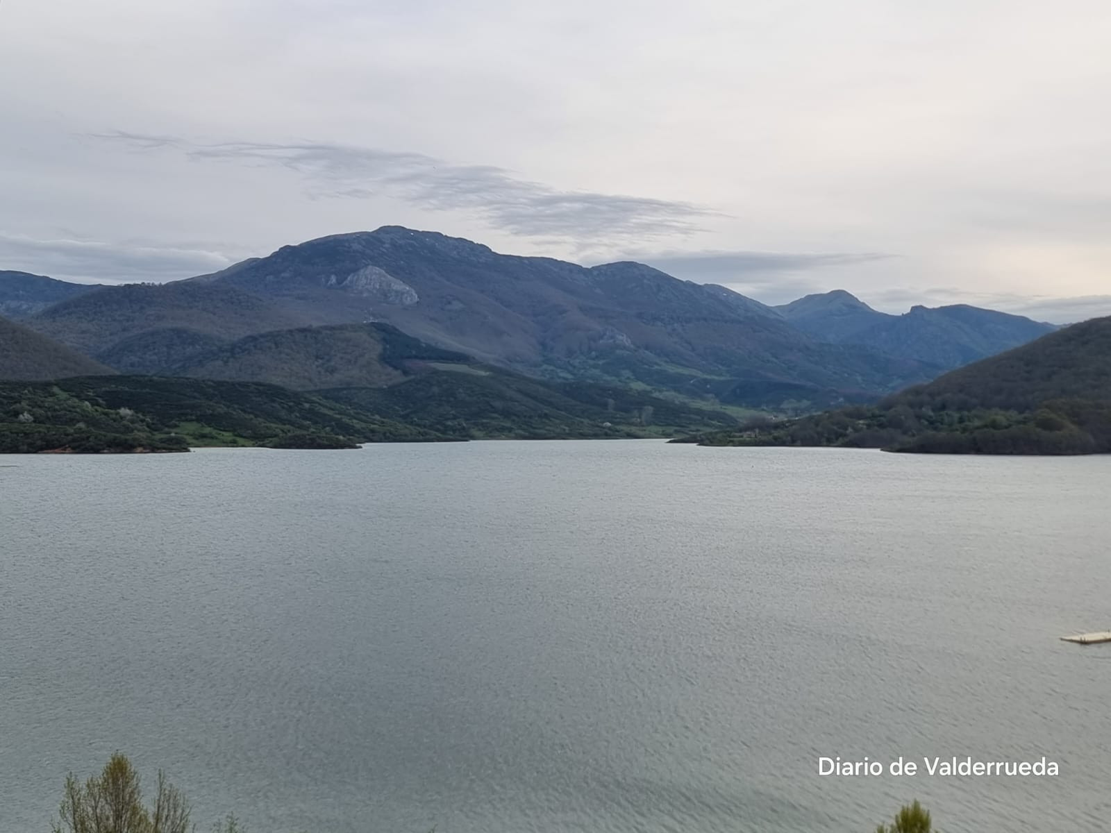 Los embalses de Riaño y Porma continúan al alza y alcanzan el 92 7 de